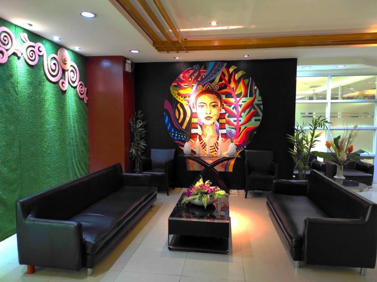 Greenwindows Hotel Davao City Dış mekan fotoğraf